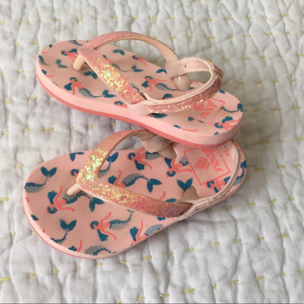 🩴s: 2 for $20, 3 for $26 Reef Little Stargazers sparkly pink Flip-flops
